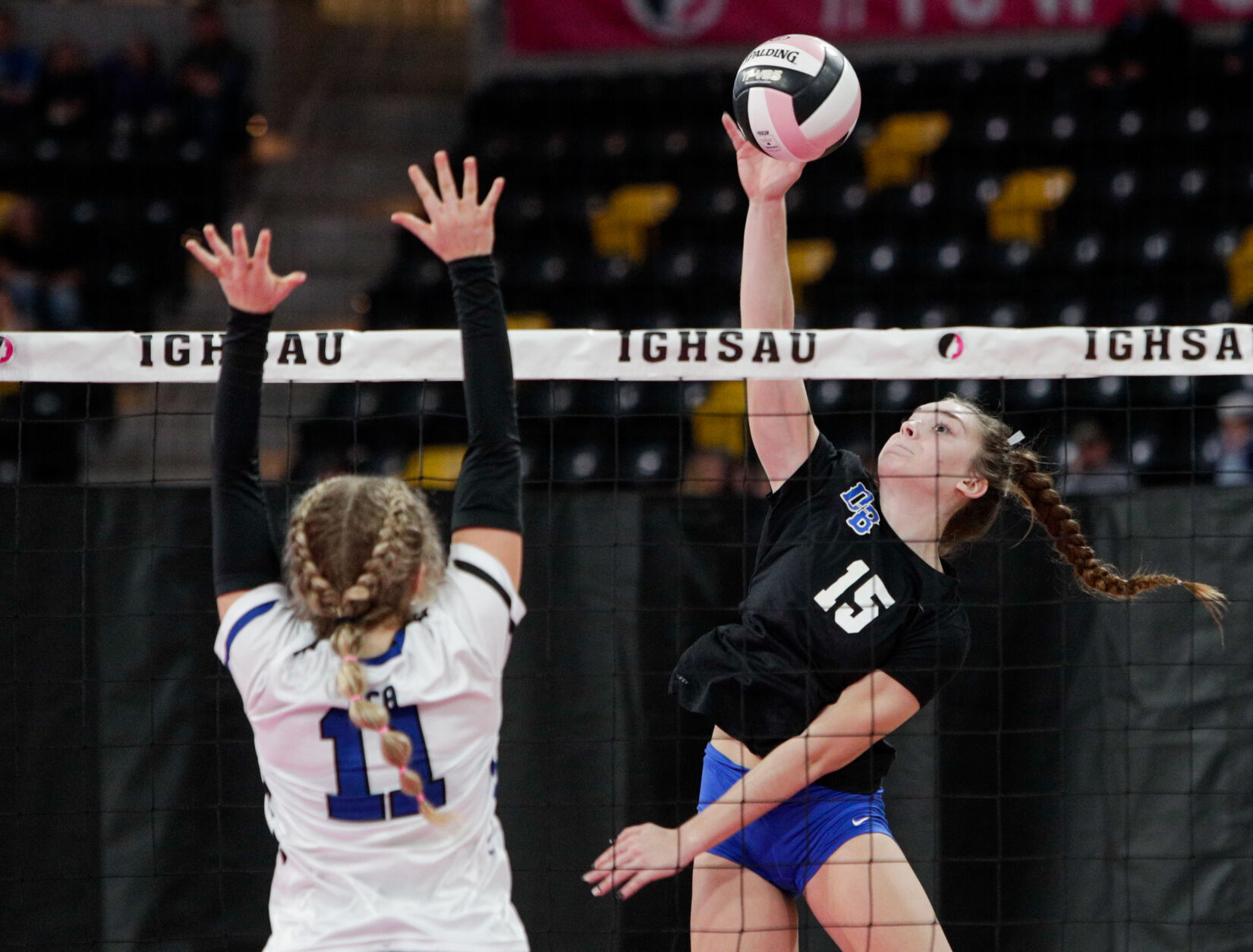 110122-qc-spt-volley-ball db-23.jpg